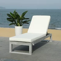 Safavieh Solano Collection Lounge Chair