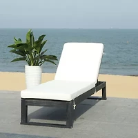 Safavieh Solano Collection Lounge Chair