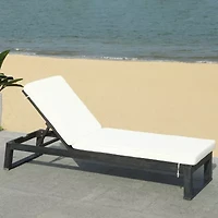 Safavieh Solano Collection Lounge Chair
