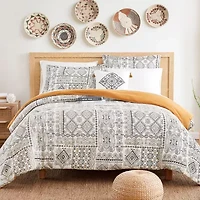 Modern Threads Isla Reversible Complete Bedding Set with Sheets