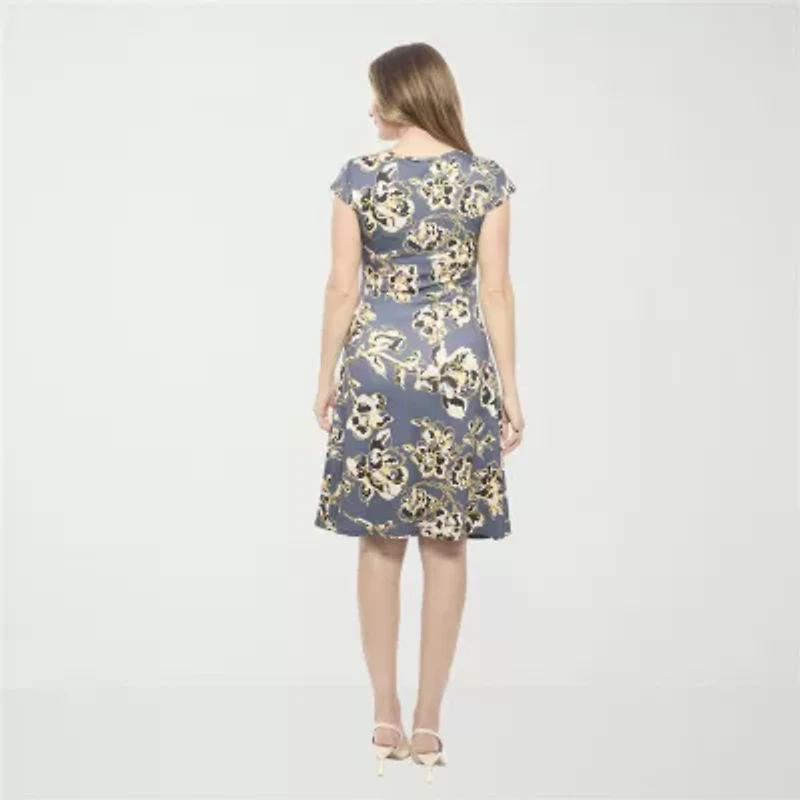 24seven Comfort Apparel Womens Short Sleeve Floral Wrap Dress