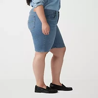 Levi's® Women's Plus Shaping Mid Rise Bermuda Short