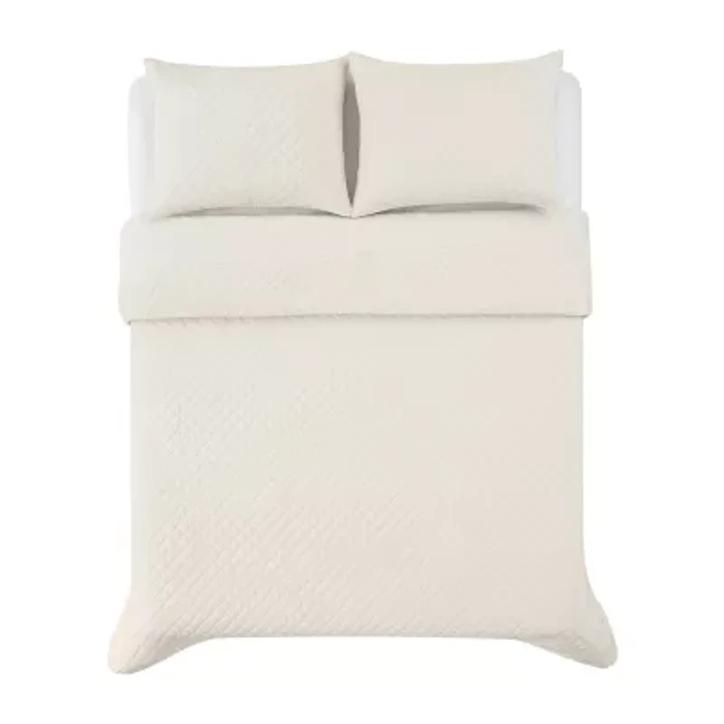 Royal Velvet Diamond Quilt Set