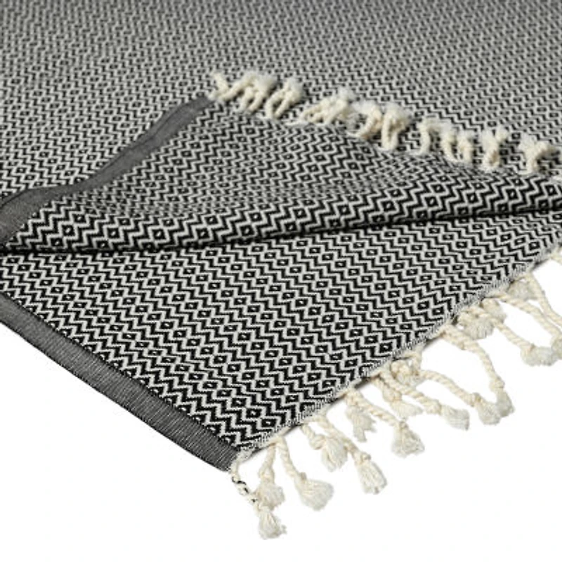 LR Home Charle Diamond Washable Reversible Throw