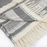 LR Home Eli Farmhouse Washable Throw