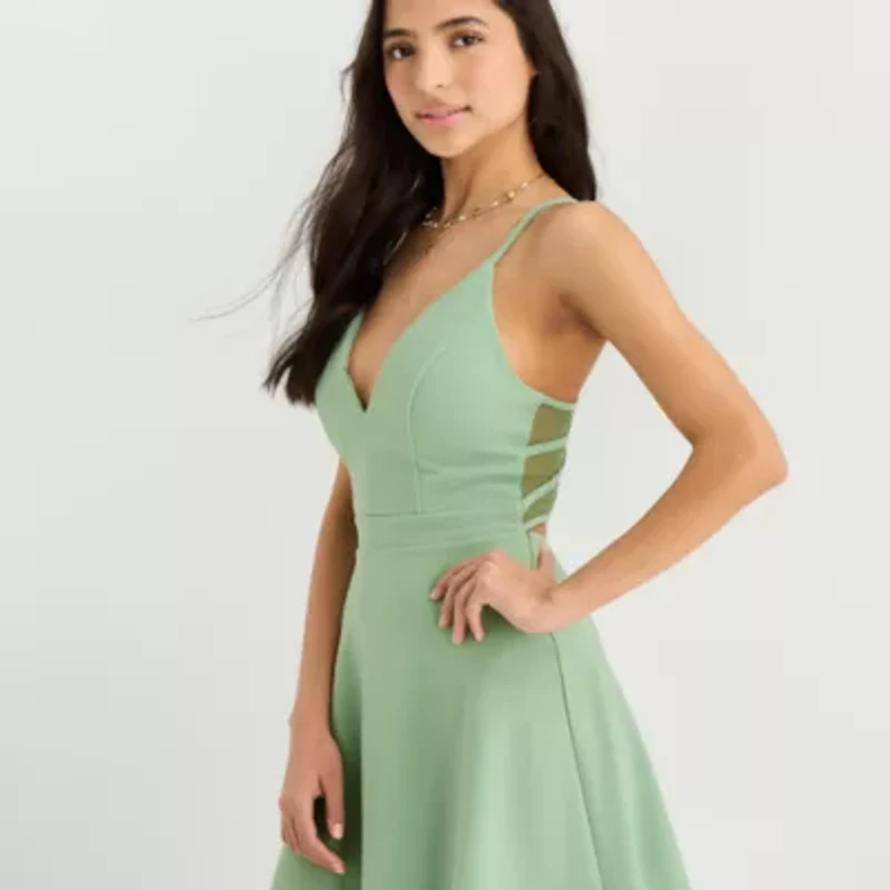 Emerald Sundae Womens Juniors Sleeveless Fit + Flare Dress
