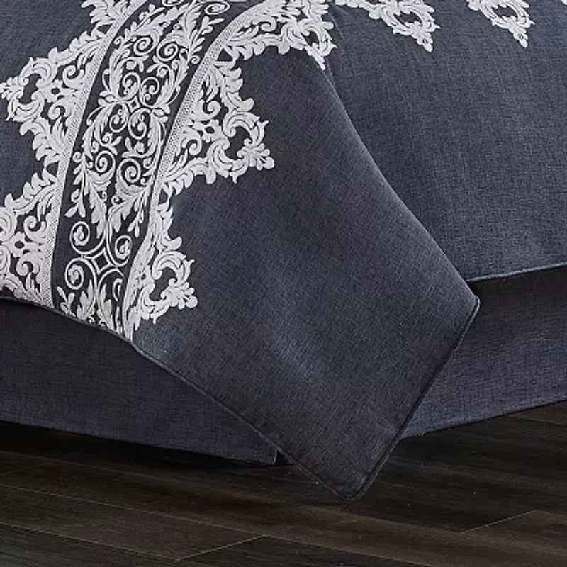 Five Queens Court Shelburne4-pc. Damask + Scroll Comforter Set