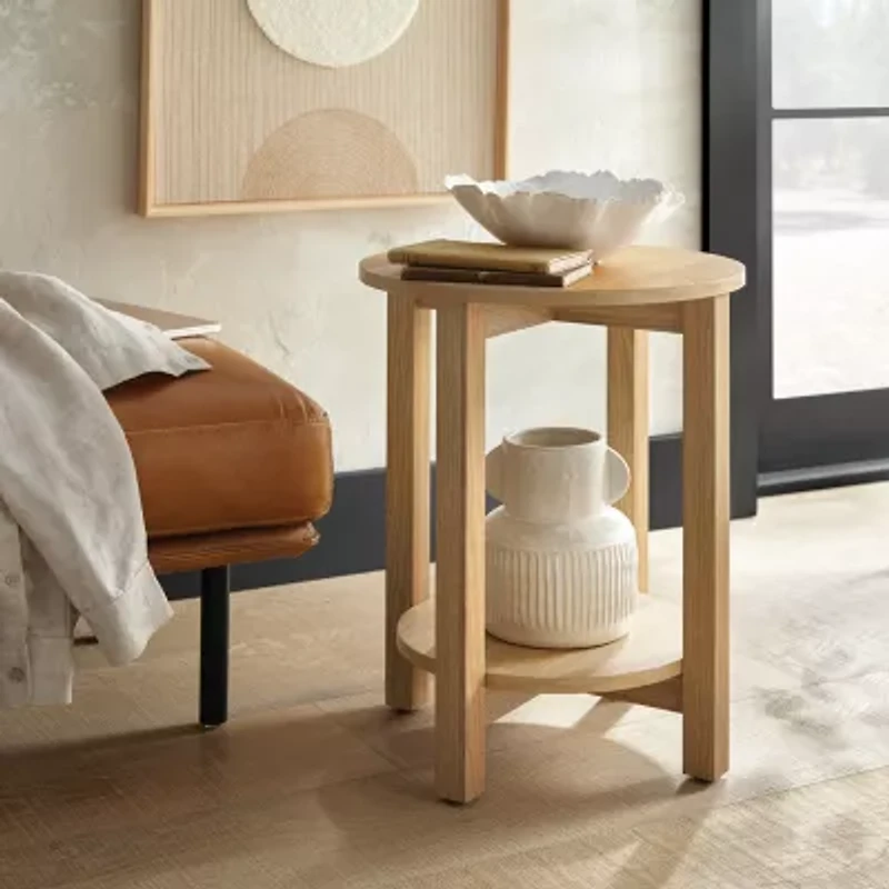 Linden Street Kylen 20" Accent Table