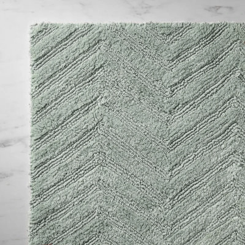 Fieldcrest Luxury Sculpted Reversible Bath Rug