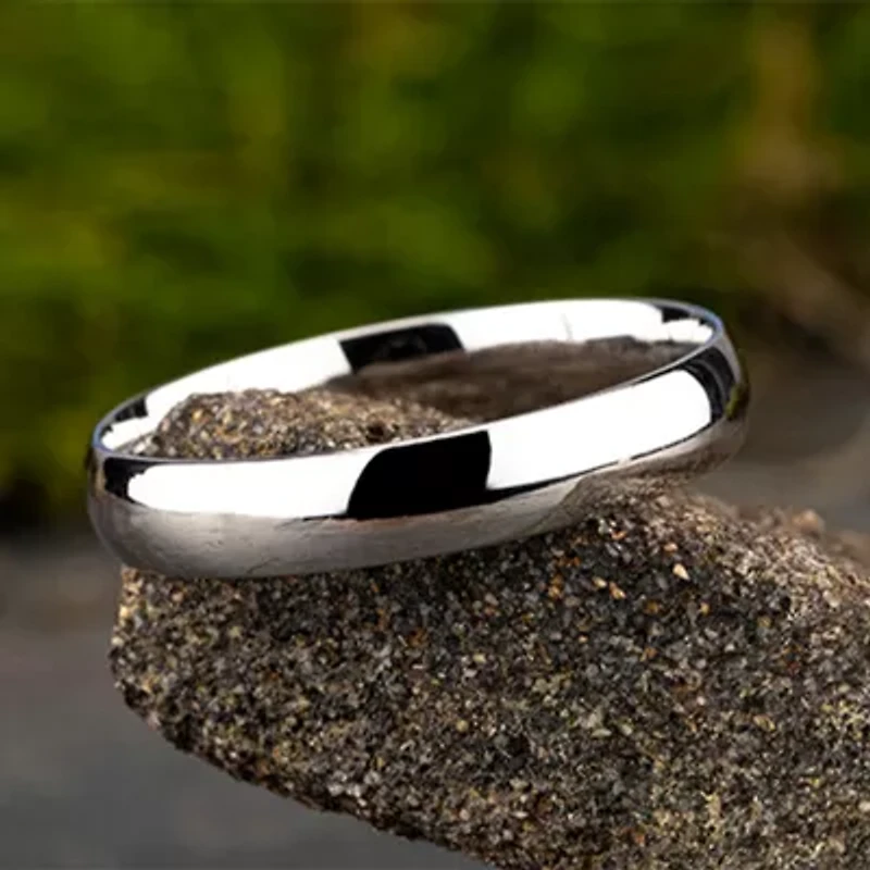 Mens 14K Gold Wedding Band