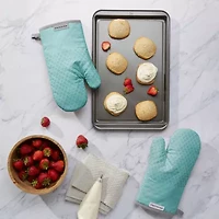 KitchenAid Asteroid 2-pc. Oven Mitt Set