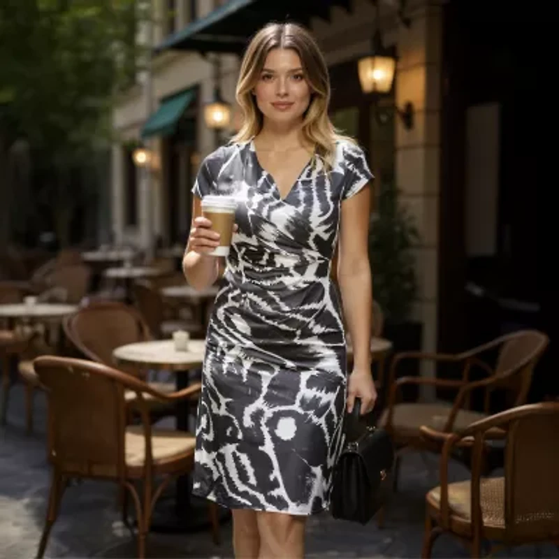 24seven Comfort Apparel Womens Short Sleeve Abstract Wrap Dress