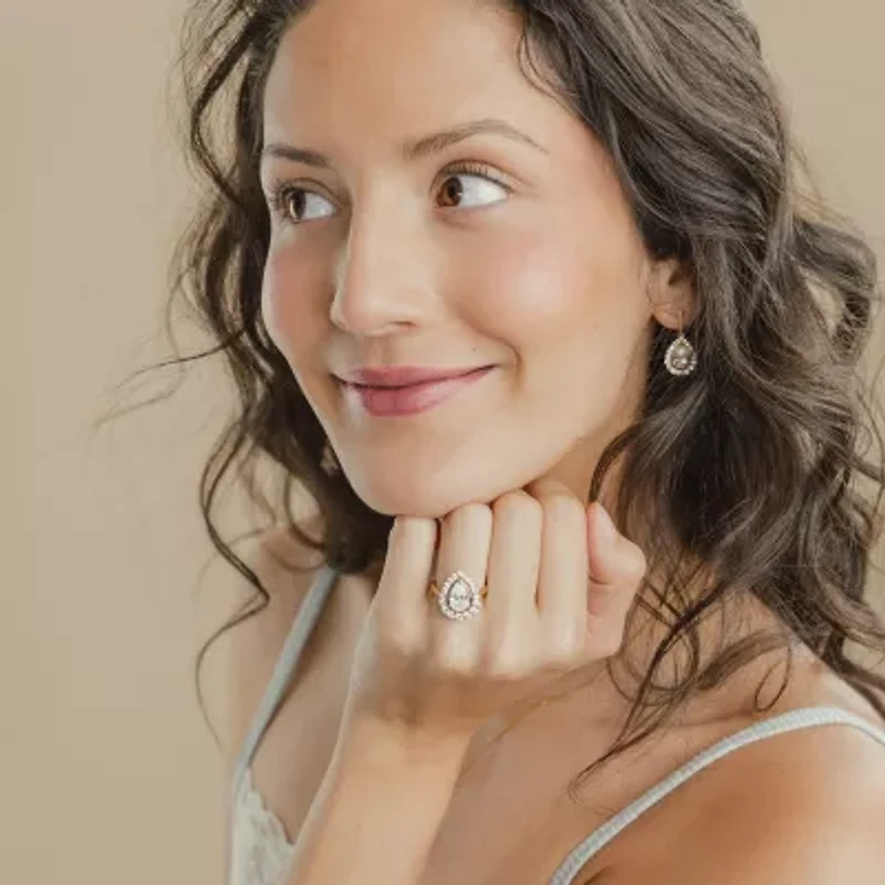 (F / Vs2) Womens 3 CT. T.W. Lab Grown White Diamond 10K Gold Pear Halo Cocktail Ring