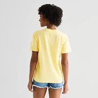 Strawberry Basket Womens Juniors Crew Neck Short Sleeve Loose Fit Winnie The Pooh Graphic T-Shirt