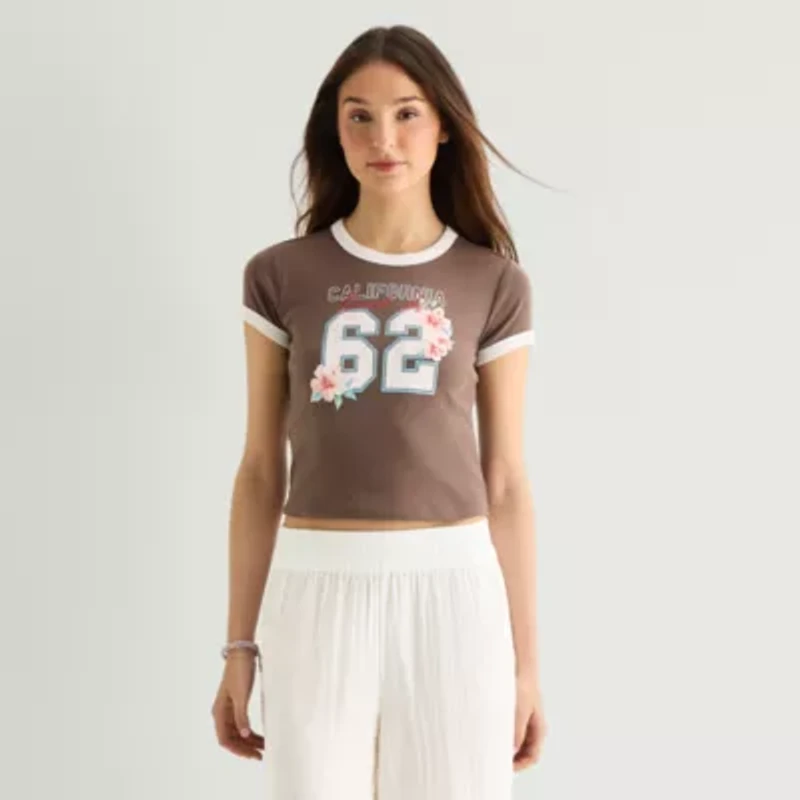 Arizona Womens Juniors Round Neck Short Sleeve Regular Fit Graphic T-Shirt