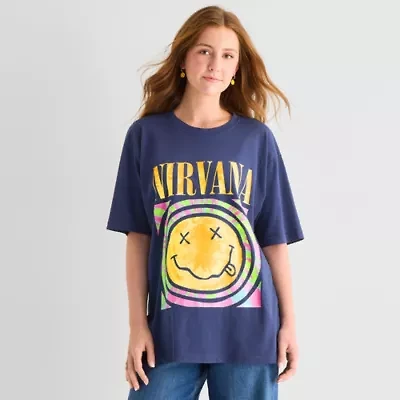 New World Nirvana Womens Juniors Crew Neck Short Sleeve Oversized Graphic T-Shirt