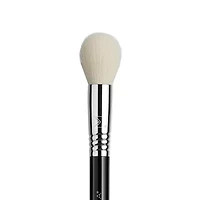Sigma Beauty F76 Chiseled Cheek