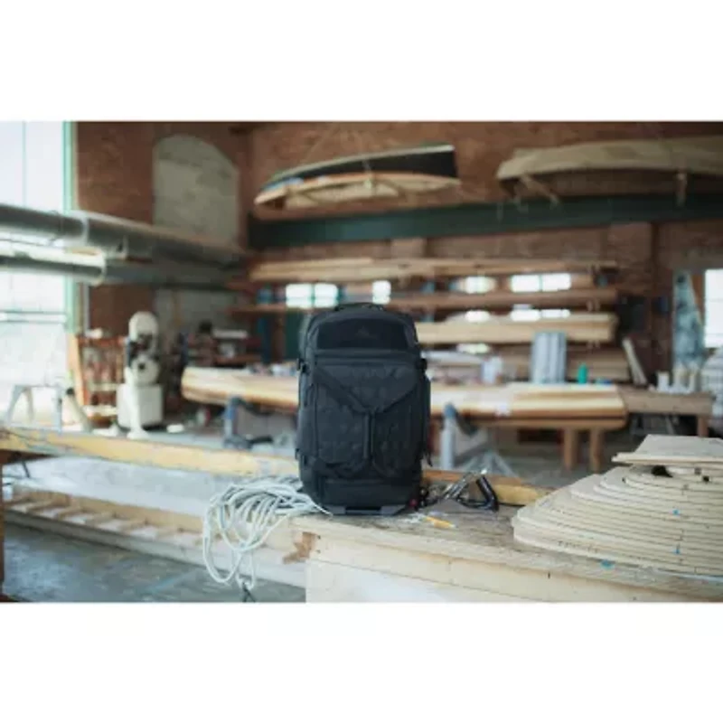 High Sierra Pathsetter Medium Wheeled Duffel