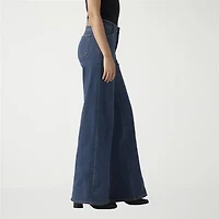 Levi's® Women’s Mid Rise 318 Shaping Wide Leg Jeans