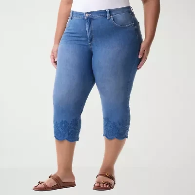Gloria Vanderbilt Women's Plus Amanda Embroidered Jean Capri