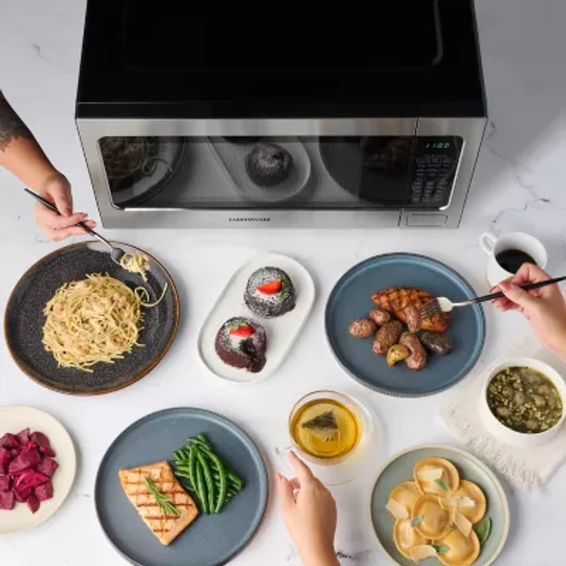 Farberware Professional FMO22ABTBKA 2.2 Cu. Ft 1200-Watt Microwave Oven with Smart Sensor Cooking