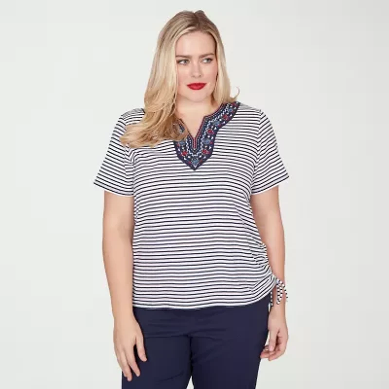 Alfred Dunner Lady Liberty Womens Split Crew Neck Short Sleeve T-Shirt