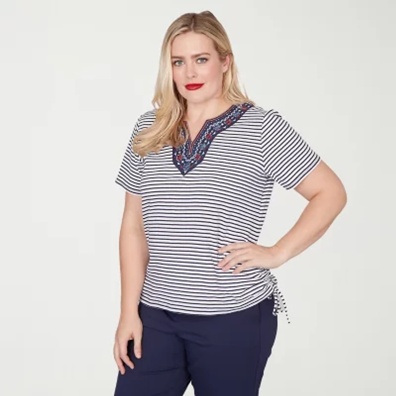 Alfred Dunner Lady Liberty Womens Split Crew Neck Short Sleeve T-Shirt