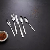 Oneida Strathmoor 20-pc. Flatware Set