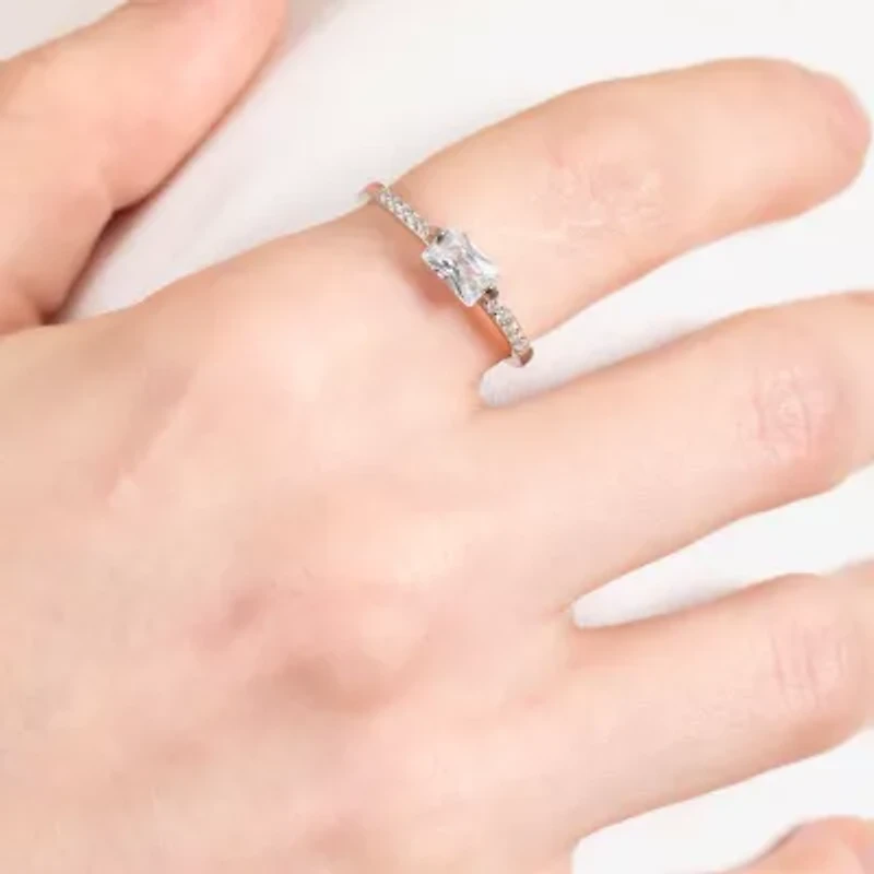 Womens Cubic Zirconia Sterling Silver Round Cocktail Ring