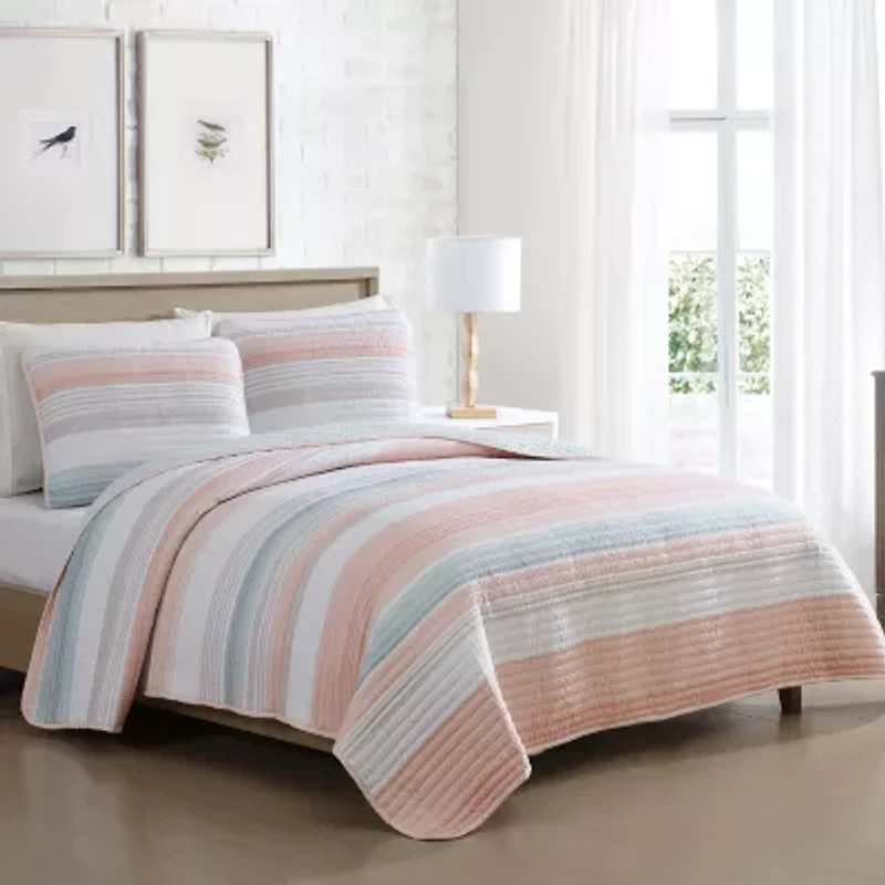 Beatrice Home Fashions Coralinn Quilt Set