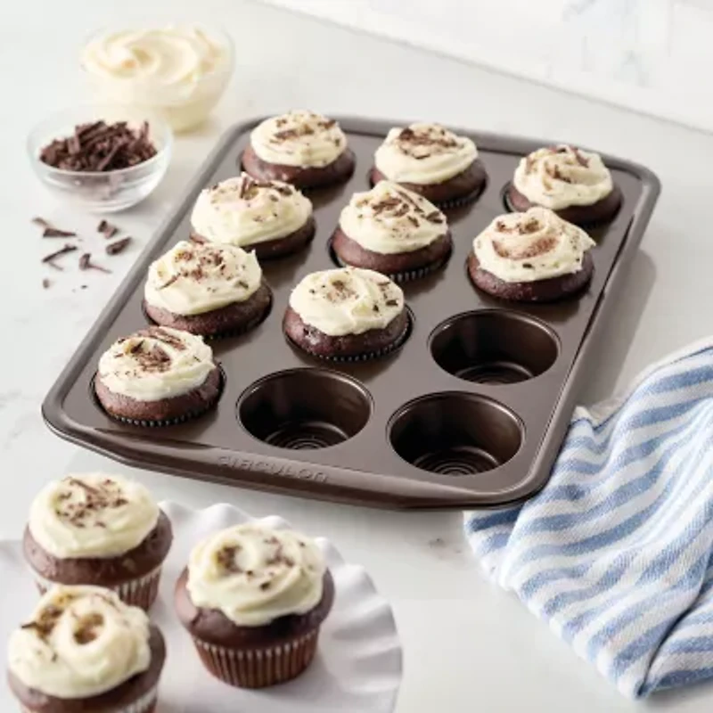 Circulon® Nonstick Bakeware 12-Cup Muffin