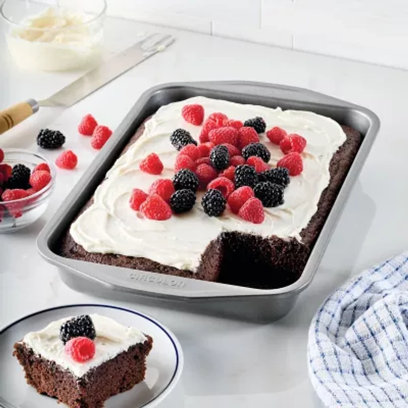 Circulon® Total Nonstick Bakeware 9x13-Inch Cake Pan
