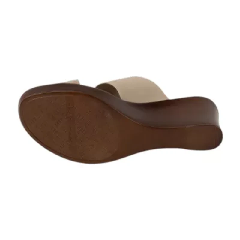 Italian Shoemakers Womens Wrenn Wedge Sandals