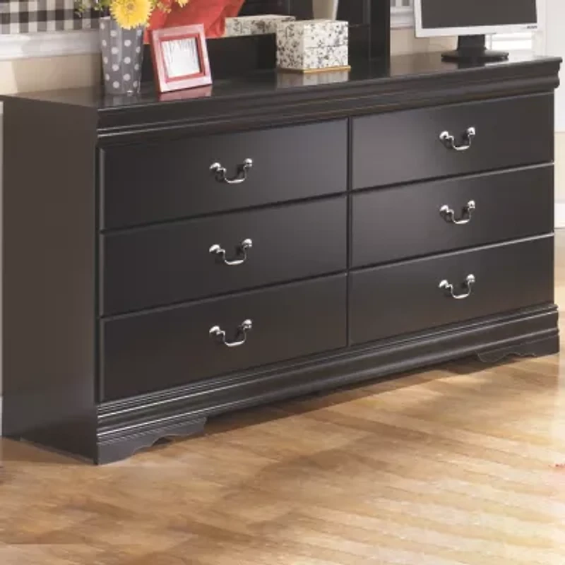 Signature Design by Ashley® Gilmore Dresser