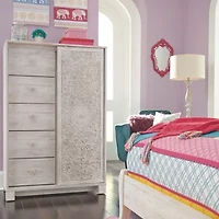 Signature Design by Ashley Paxberry 5 Drawer Dressing Chest