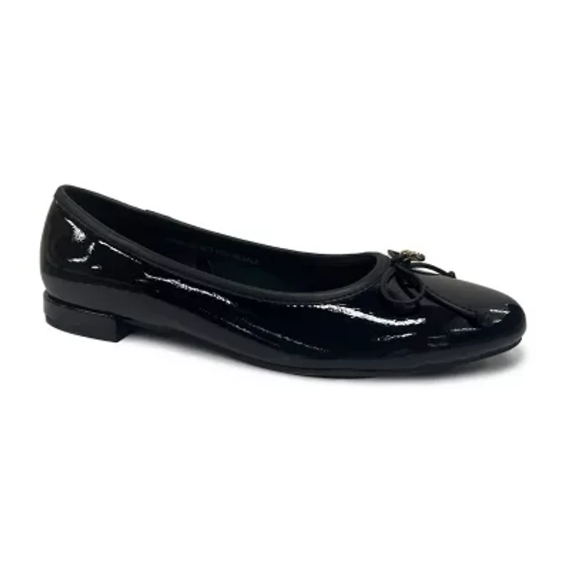 Liz Claiborne Chelsey Womens Round Closed Toe Ballet Flats