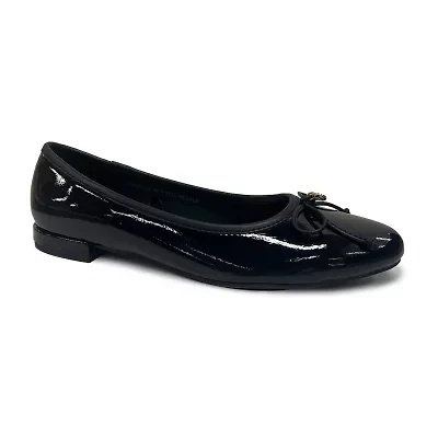 Liz Claiborne Chelsey Womens Round Closed Toe Ballet Flats