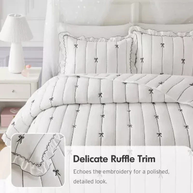 Intelligent Design Florence Embroidered Ruffle Easy Care Quilt Set