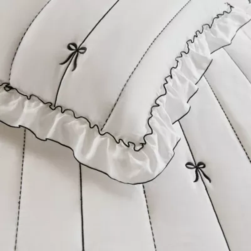 Intelligent Design Florence Embroidered Ruffle Easy Care Quilt Set