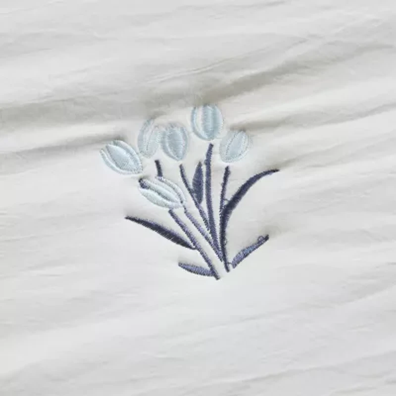 Intelligent Design Arya Floral Embroidered Ruffle Easy Care Quilt Set