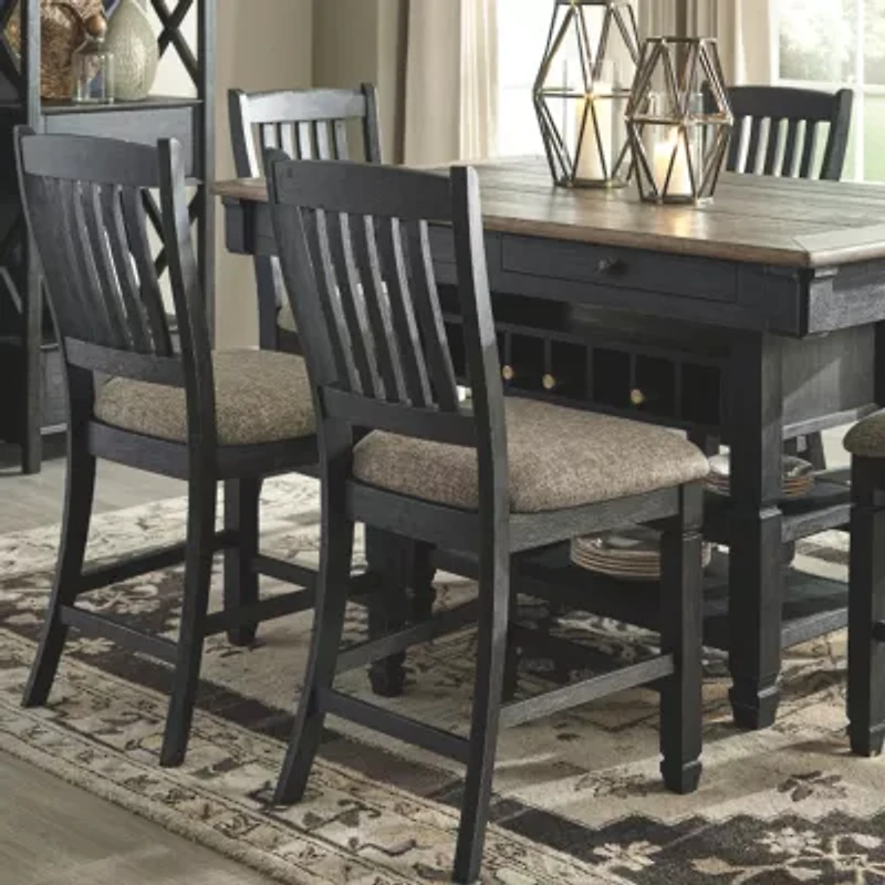 Signature Design by Ashley® Hilton Counter Height Dining Room Table