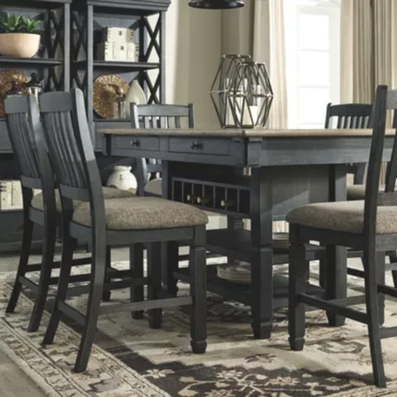 Signature Design by Ashley® Hilton Counter Height Dining Room Table