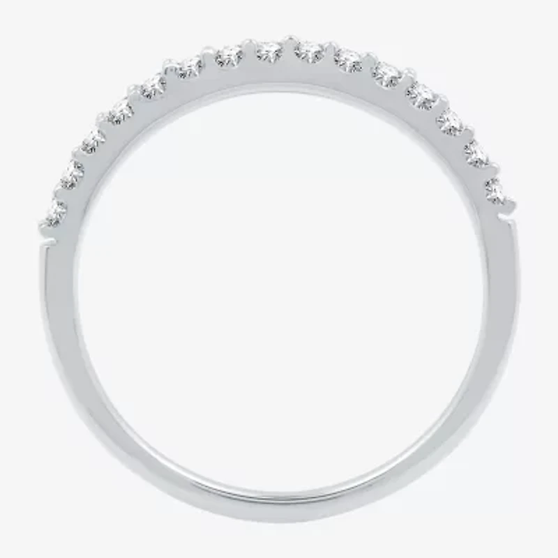 1/4 CT. T.W. Lab Grown White Diamond 10K Gold Wedding Band