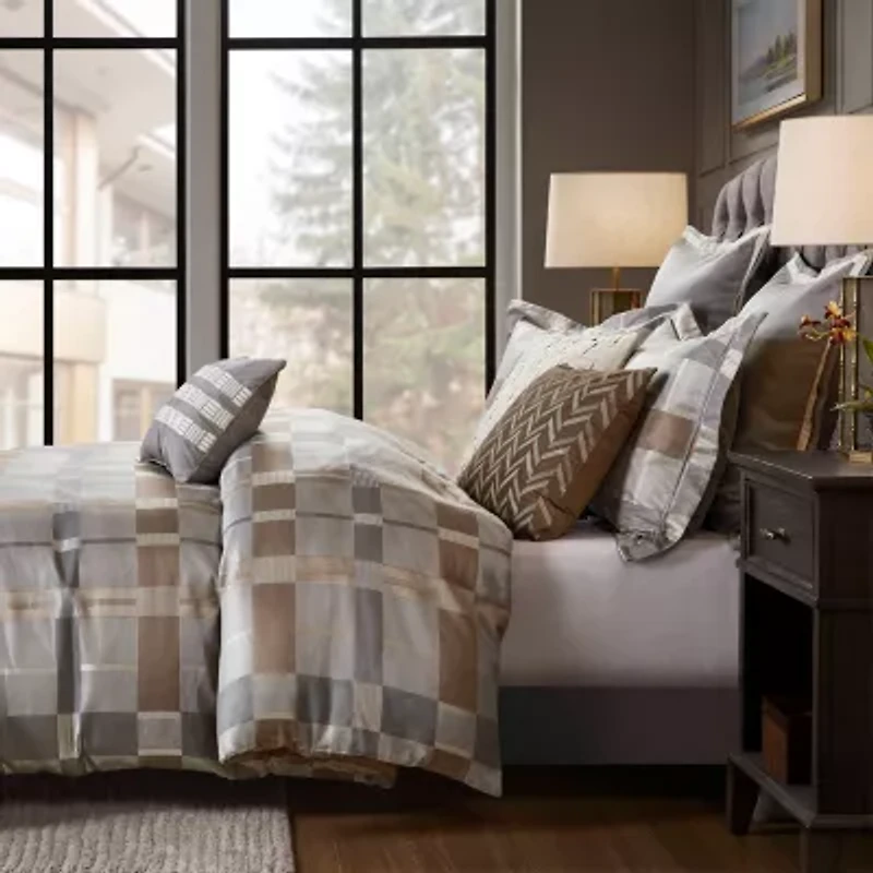 Madison Park Signature Prescott Jacquard Oversized Midweight Down Alternative Comforter Set