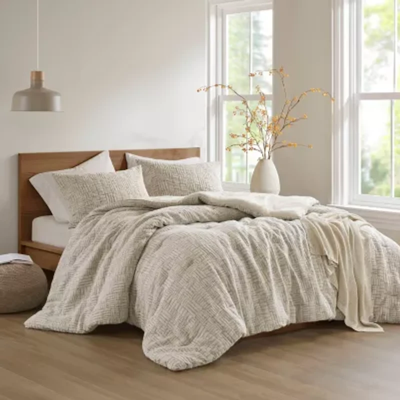 Croscill Harper Oversized Cotton Matelasse 3-pc. Midweight Comforter Set