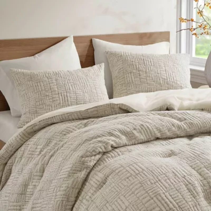 Croscill Harper Oversized Cotton Matelasse 3-pc. Midweight Comforter Set