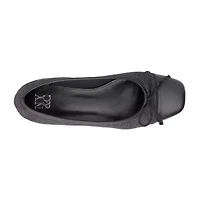 New York & Company Patricia Womens Cap Closed Toe Ballet Flats