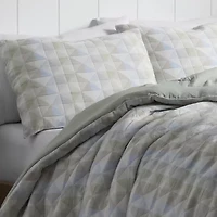 Martex Expression Yuma Midweight Down Alternative Comforter Set
