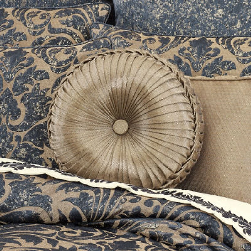 Queen Street Gildestone Round Throw Pillow