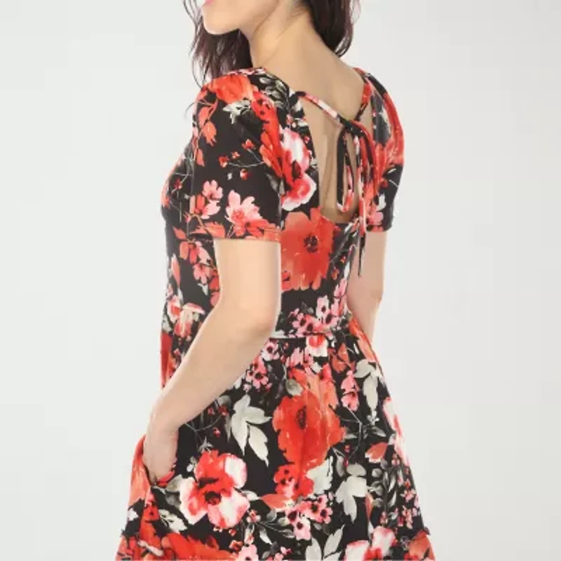 White Mark Square Neck Short Sleeve Floral Womens Fit + Flare Dress